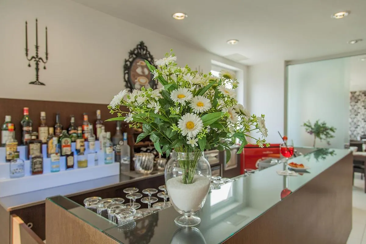 Hotel Benaco Garda ***S