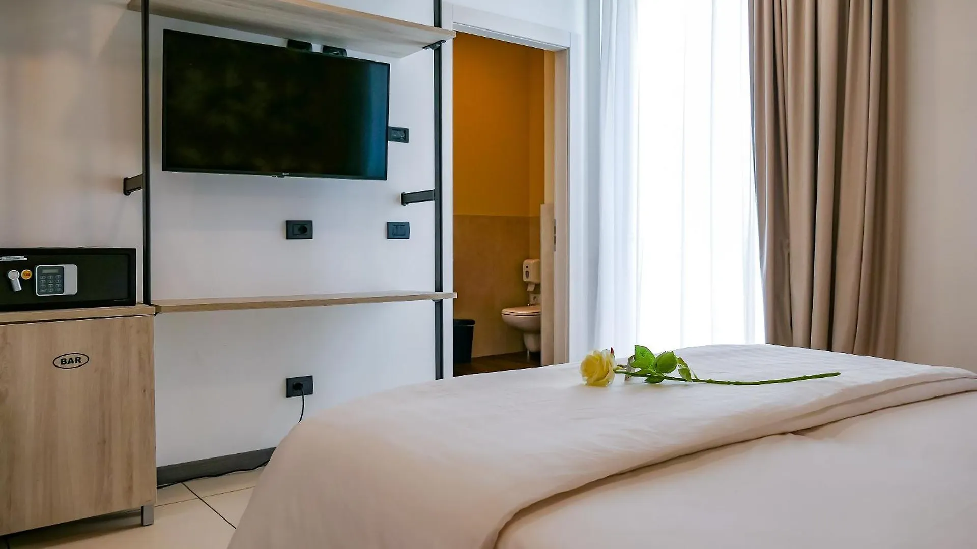 Hotel Benaco Garda ***S 3*, Garda (Verona)