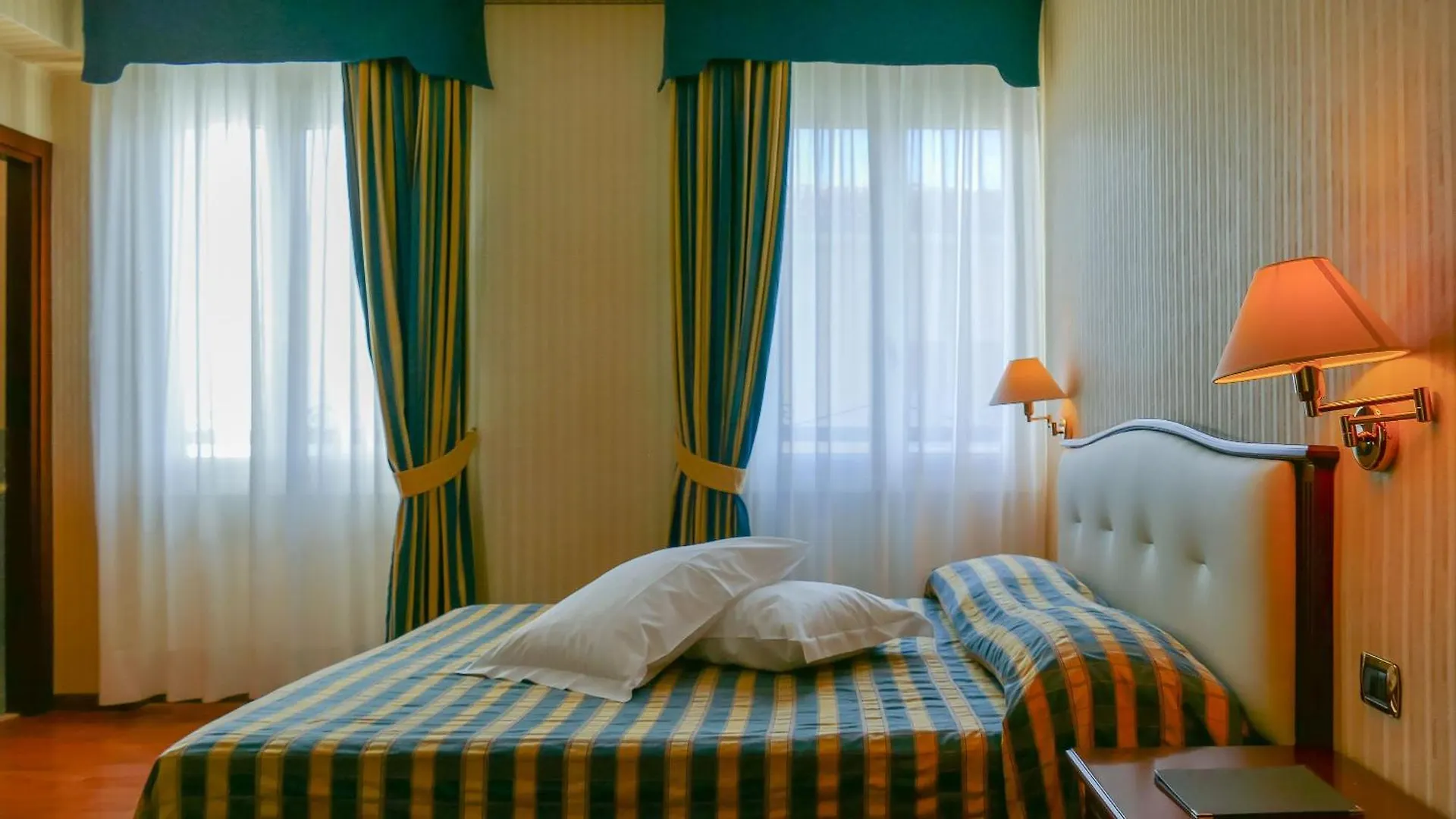 Hotel Benaco Garda ***S